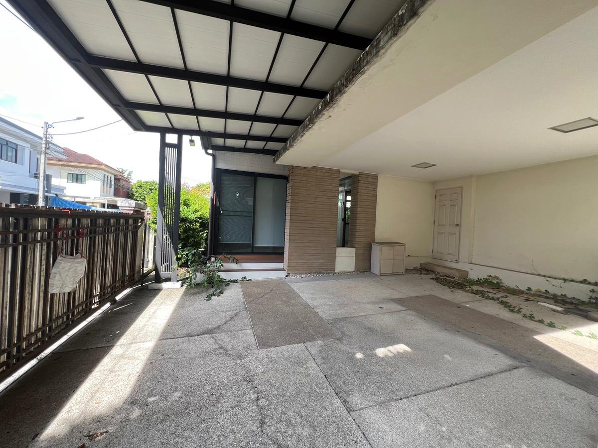 picture For Sale: Modern 2-Storey Home at Setthasiri Wongwaen - Sukhapiban 2 - 26/29
