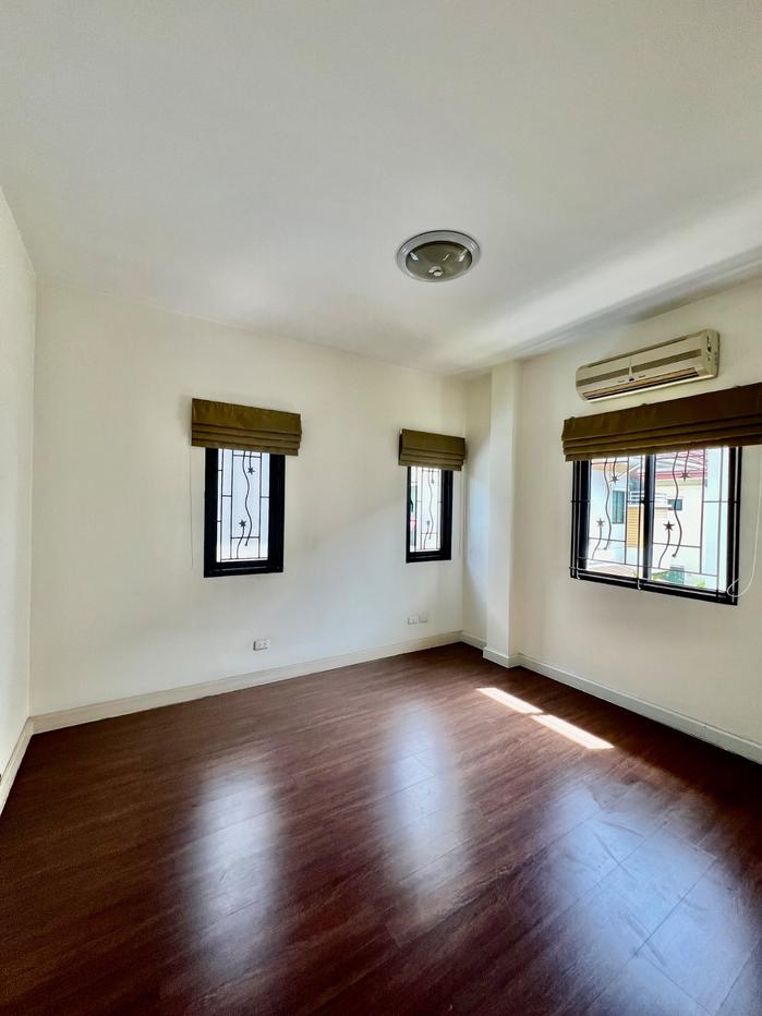 picture For Sale: Modern 2-Storey Home at Setthasiri Wongwaen - Sukhapiban 2 - 7/29