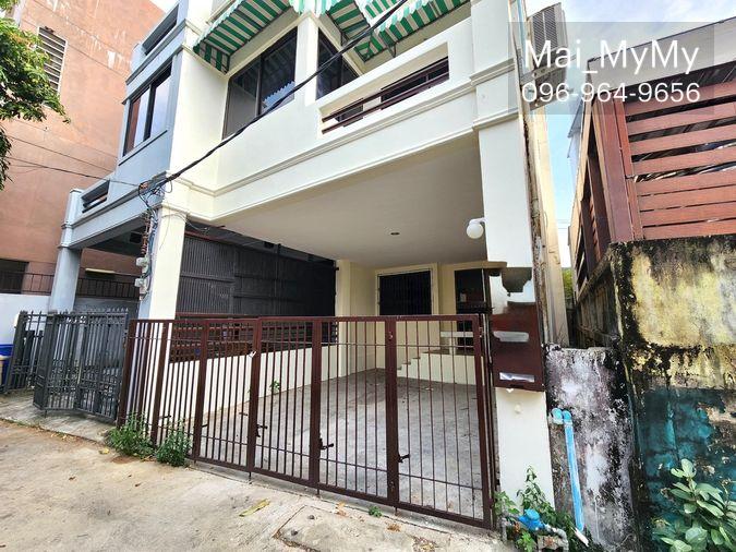 รูป ขายด่วน‼️บ้านทาวน์เฮาส์ 3 ชั้น สุดคุ้มย่านสุขุมวิท 65 บ้านทำเลดีในราคาที่เอื้อมถึง บ้านทาวน์เฮาส์ 3 ชั้น ขนาด 20 วา 4 นอน 3 น้ำ - รูปที่ 2/20