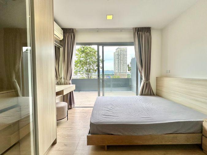 รูป "NEW ROOM" : Casaluanar Mesto 1 BED (47 ตรม - ระเบียงกว้าง) : วิวสวนและวิวเมือง ตกแต่งครบพร้อมเข้าอยู่ - รูปที่ 10/20