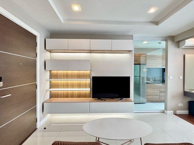 picture For rent 📍 The Metropolis Samrong Interchange 📍Convenient transportation, near BTS Samrong, fully furnished and equipped with appliances. - 4/8