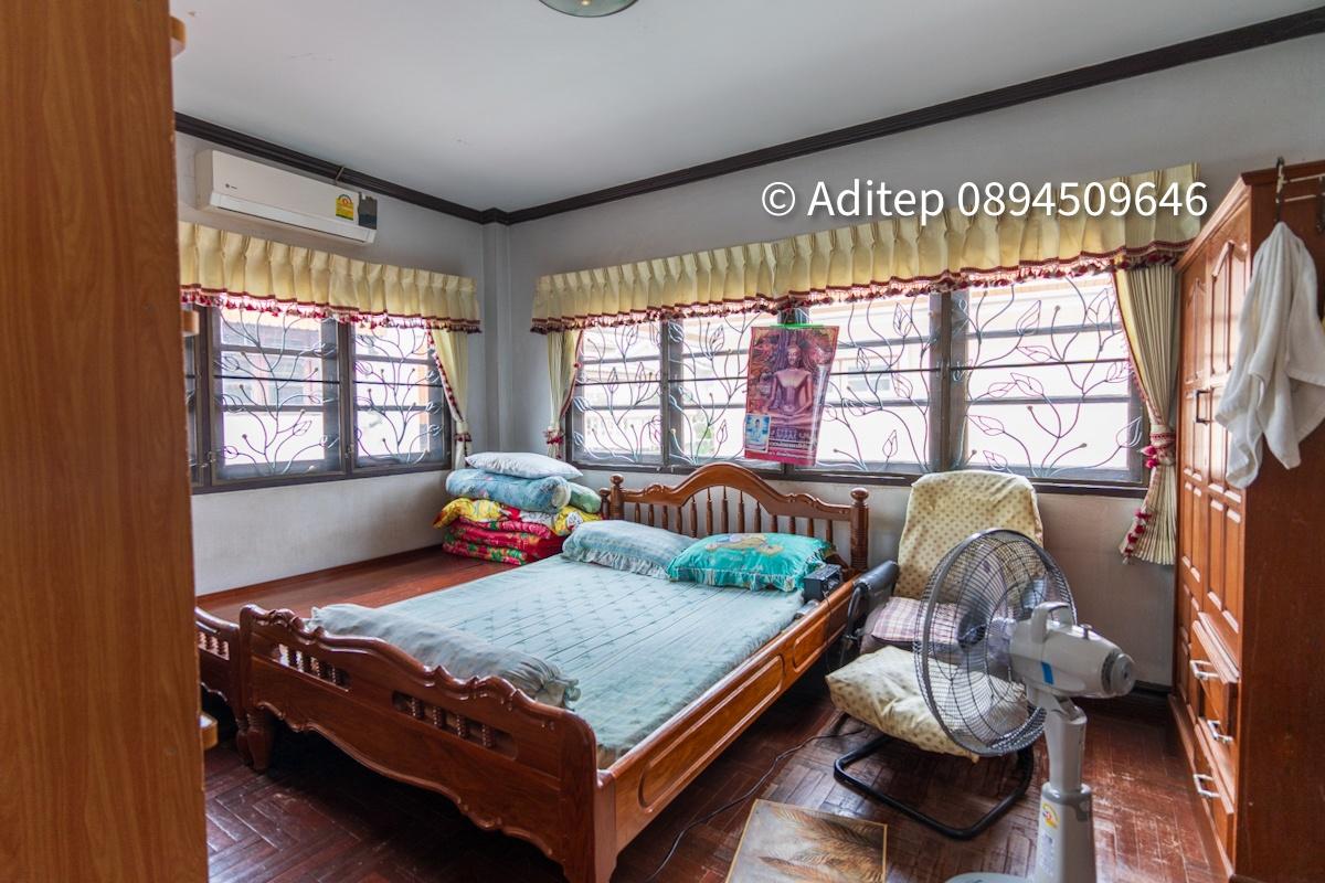 รูป ขาย บ้านเดี่ยว 120 ตรว. หมู่บ้าน นครินทร์ การ์เด้น ร่มเกล้า 19/1 พร้อมอาคารสำนักงาน  เหมาะทั้งในการเป็น Home Office และอยู่อาศัย - รูปที่ 16/27
