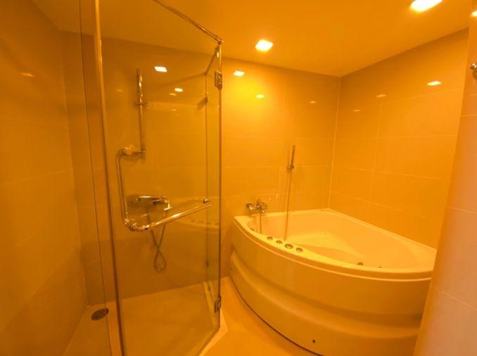 picture  Focus Ploenchit. 2bed 52sqm. Line id: @pfagent - 10/14