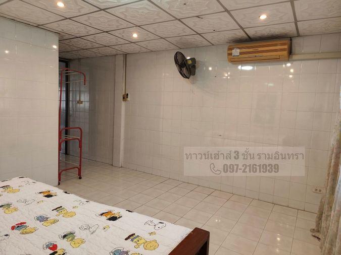 รูป ให้เช่าทาวน์เฮ้าส์ 3 ชั้น รามอินทรา กม. 4 พร้อมอยู่ 📞097-2161939 - รูปที่ 14/19