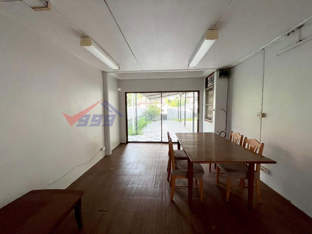 รูป ขายบ้านเดี่ยว 2 ชั้น พร้อมที่ดิน ซอยพัฒนาการ 52 - รูปที่ 8/11