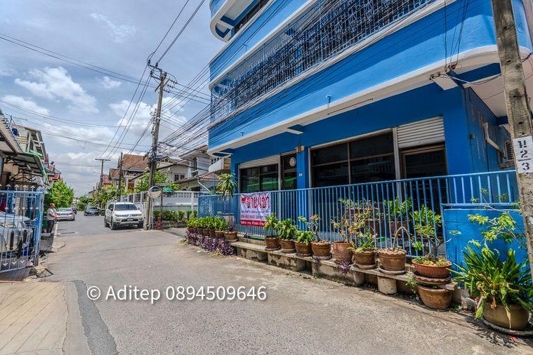 รูป ขายด่วน! ตึก 3 ชั้น 40 ตรว. แปลงหัวมุม ซ.วัดกู้ ปากเกร็ด ทำเลทอง เหมาะทำหอพัก ใกล้รถไฟฟ้าสายสีชมพู! ท่าน้ำปากเกร็ด - รูปที่ 4/33