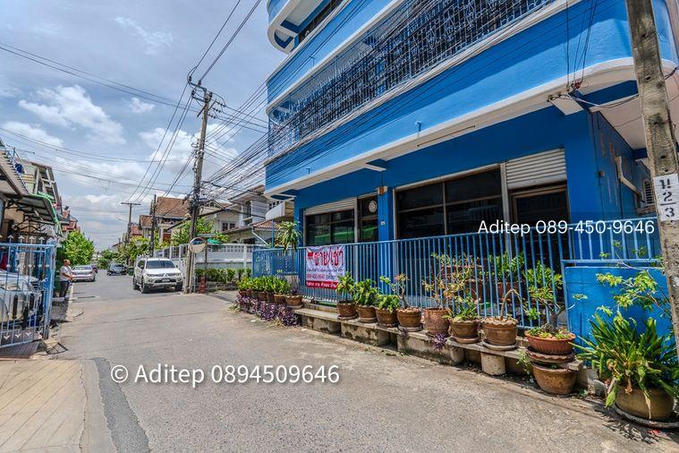รูป ขายด่วน! ตึก 3 ชั้น 40 ตรว. แปลงหัวมุม ซ.วัดกู้ ปากเกร็ด ทำเลทอง เหมาะทำหอพัก ใกล้รถไฟฟ้าสายสีชมพู! ท่าน้ำปากเกร็ด - รูปที่ 4/33