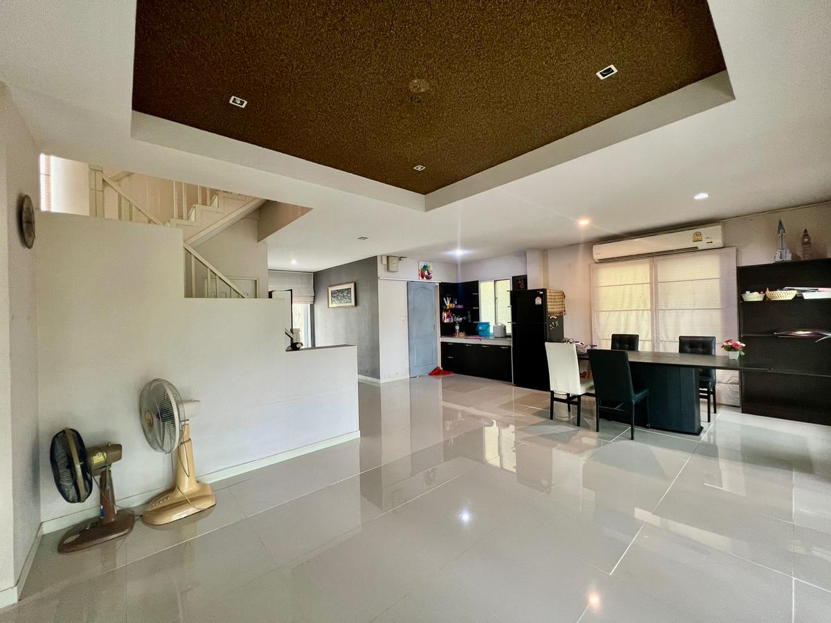 รูป ⭐ ขายด่วน! บ้านเดี่ยว 2 ชั้น Garden Lagoona – บ้านริมน้ำ สไตล์รีสอร์ท บรรยากาศสงบ ร่มรื่น เหมาะกับการพักผ่อนและ Work From Home พื้นที่รอบบ้านเยอะ - รูปที่ 12/29