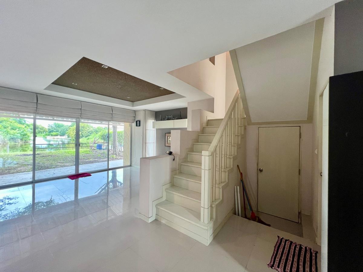 รูป ⭐ ขายด่วน! บ้านเดี่ยว 2 ชั้น Garden Lagoona – บ้านริมน้ำ สไตล์รีสอร์ท บรรยากาศสงบ ร่มรื่น เหมาะกับการพักผ่อนและ Work From Home พื้นที่รอบบ้านเยอะ - รูปที่ 8/29