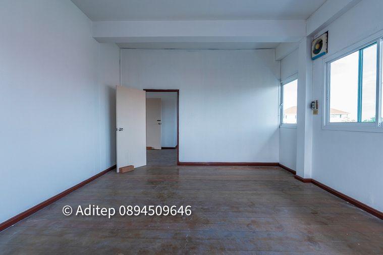 รูป ขายด่วน! ตึก 3 ชั้น 40 ตรว. แปลงหัวมุม ซ.วัดกู้ ปากเกร็ด ทำเลทอง เหมาะทำหอพัก ใกล้รถไฟฟ้าสายสีชมพู! ท่าน้ำปากเกร็ด - รูปที่ 30/33
