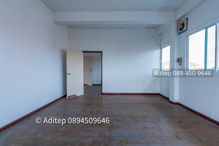 รูป ขายด่วน! ตึก 3 ชั้น 40 ตรว. แปลงหัวมุม ซ.วัดกู้ ปากเกร็ด ทำเลทอง เหมาะทำหอพัก ใกล้รถไฟฟ้าสายสีชมพู! ท่าน้ำปากเกร็ด - รูปที่ 30/33