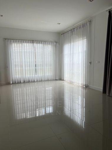 รูป 📌 ด่วน ขายบ้าน สวย ทำเลดี ราคาโดนใจ โกลเด้น นีโอ สาทร MD-94701 - รูปที่ 3/6