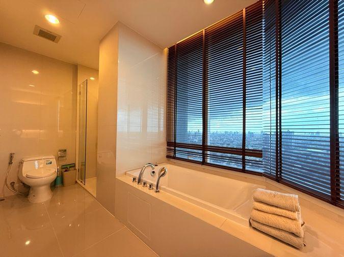รูป ให้เช่า 3 ห้องนอน Menam Residences ใกล้ นานาชาติโชรส์เบอรี - รูปที่ 12/27