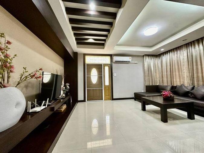 picture Luxury detached house for rent, large house, The Boulevard Village, Sriracha, Chonburi - 2/20