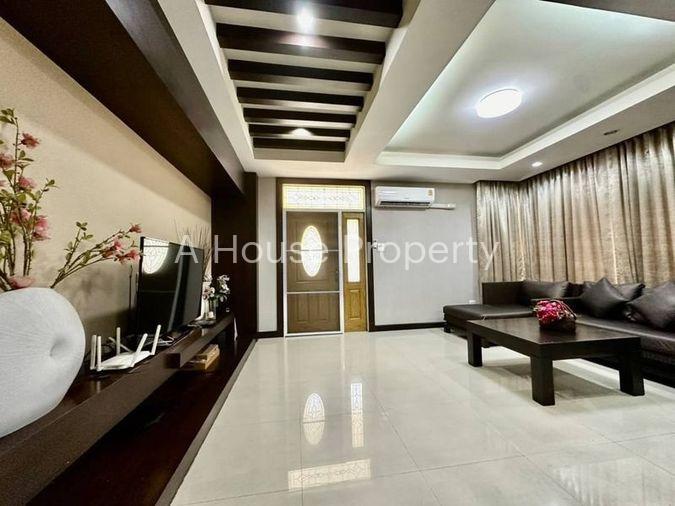 รูป ให้เช่าบ้านเดี่ยวสุดหรู หลังใหญ่ หมู่บ้านเดอะ บูเลอวาร์ด ศรีราชา ชลบุรี - รูปที่ 2/20