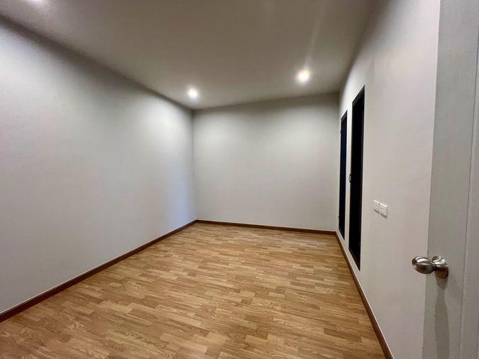 รูป ขายบ้านเดี่ยวสไตล์โมเดิร์น Living Loft ลำลูกกา คลอง 9 | หรูหรา กว้างขวาง วัสดุพรีเมียม พร้อมเข้าอยู่ - รูปที่ 17/25