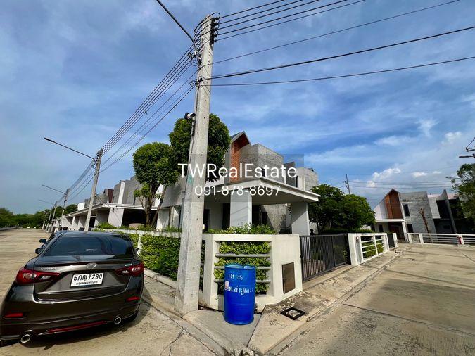 รูป ขายบ้านเดี่ยวสไตล์โมเดิร์น Living Loft ลำลูกกา คลอง 9 | หรูหรา กว้างขวาง วัสดุพรีเมียม พร้อมเข้าอยู่ - รูปที่ 8/25