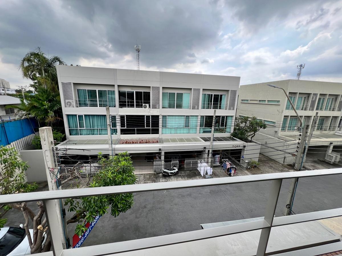 picture For Sale: 3-Storey Corner Townhome with Large Space in Prime Location – Noble Cube Pattanakarn - 24/35