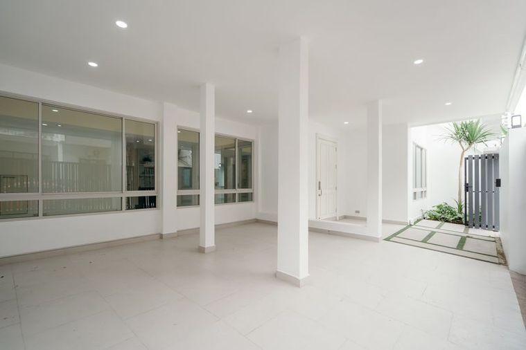 รูป 🔥🔥Best price!! 4b6b 39.9mb - Townhome - Sukhumvit 15 📞Call 090 919 9898 - รูปที่ 3/18