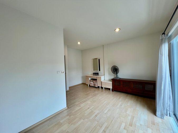 picture For Sale: 3-Story Townhome, Prime Location on Main Road – Noble Cube Pattanakarn - 22/26