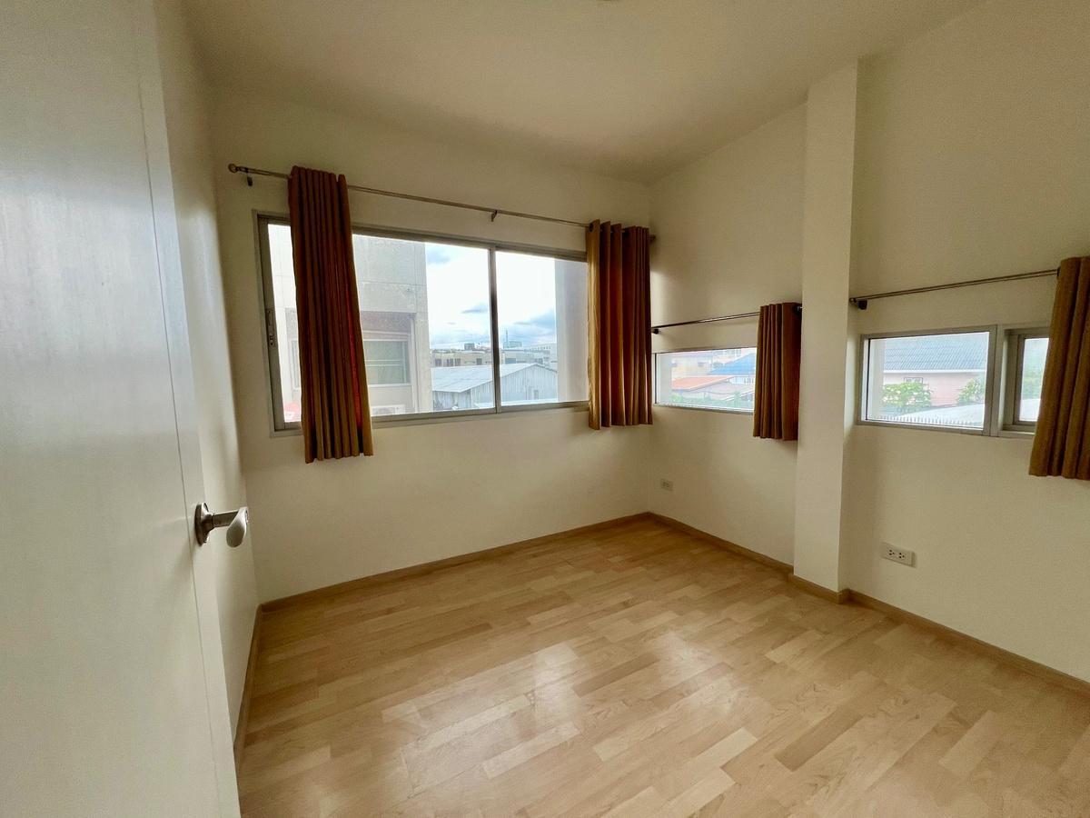 picture For Sale: 3-Storey Corner Townhome with Large Space in Prime Location – Noble Cube Pattanakarn - 18/35