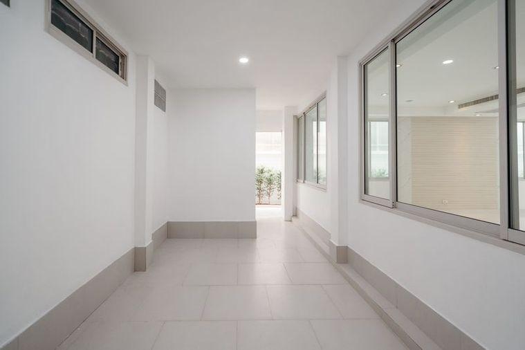 รูป 🔥🔥Best price!! 4b6b 39.9mb - Townhome - Sukhumvit 15 📞Call 090 919 9898 - รูปที่ 9/18