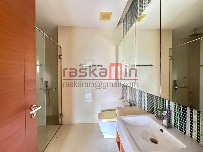 picture For Sale – The Cove Pattaya (Luxury Beachfront Condominium) - 9/16