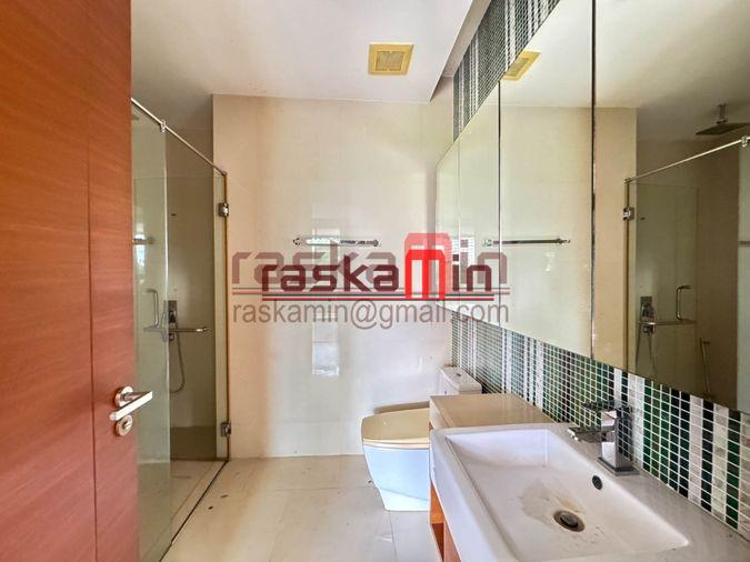 picture For Sale – The Cove Pattaya (Luxury Beachfront Condominium) - 9/16