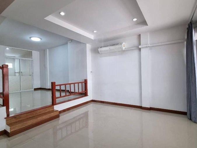 picture 📌 Urgently for sale : Flora Ville Srinakarin-Thaparak MD-94001  - 3/6