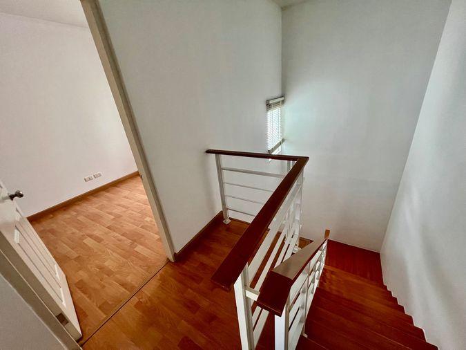รูป 🏡 ขายด่วน! ทาวน์โฮม 3 ชั้น บ้านกลางเมือง S-Sense ศรีนครินทร์ | รีโนเวทใหม่ทั้งหลัง  บนทำเลศักยภาพ ใกล้รถไฟฟ้า - รูปที่ 19/26