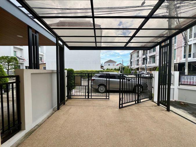 รูป 🏡 ขายด่วน! ทาวน์โฮม 3 ชั้น บ้านกลางเมือง S-Sense ศรีนครินทร์ | รีโนเวทใหม่ทั้งหลัง  บนทำเลศักยภาพ ใกล้รถไฟฟ้า - รูปที่ 25/26