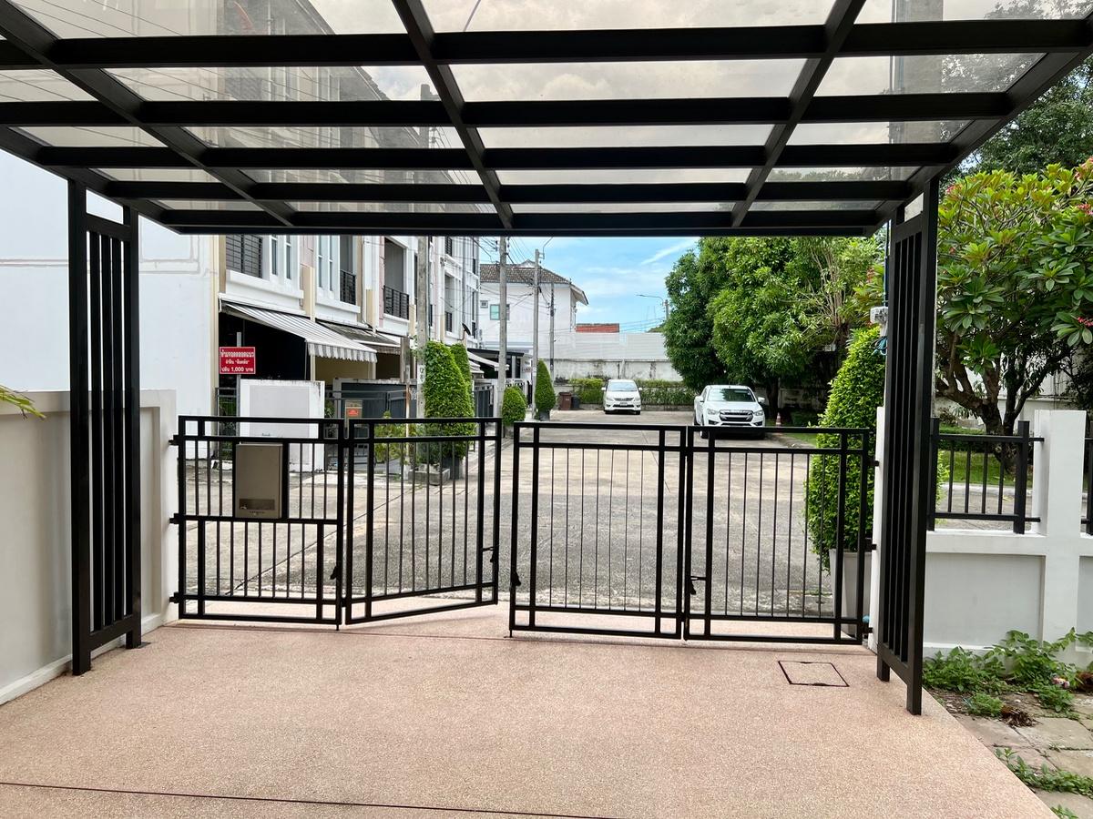 รูป ขายด่วน! ทาวน์โฮม 3 ชั้น (หลังมุม) โครงการบ้านกลางเมือง S-Sense ศรีนครินทร์  บ้านเปล่า พร้อมให้คุณตกแต่งตามสไตล์ที่ชอบ บนทำเลศักยภาพ  - รูปที่ 22/25