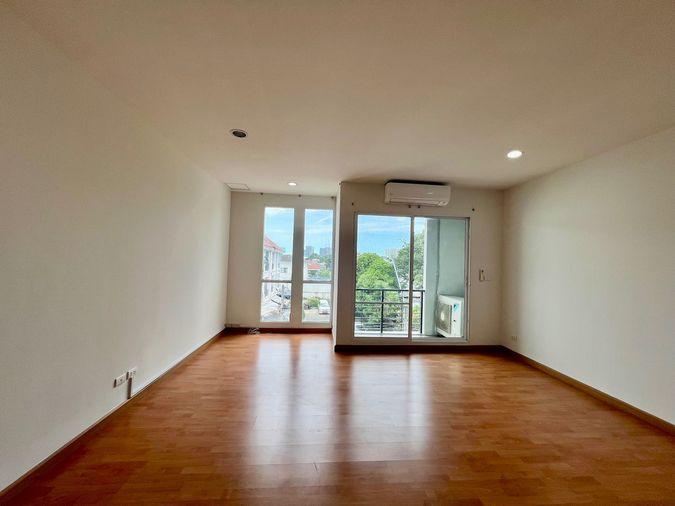 รูป ขายด่วน! ทาวน์โฮม 3 ชั้น (หลังมุม) โครงการบ้านกลางเมือง S-Sense ศรีนครินทร์  บ้านเปล่า พร้อมให้คุณตกแต่งตามสไตล์ที่ชอบ บนทำเลศักยภาพ  - รูปที่ 15/25