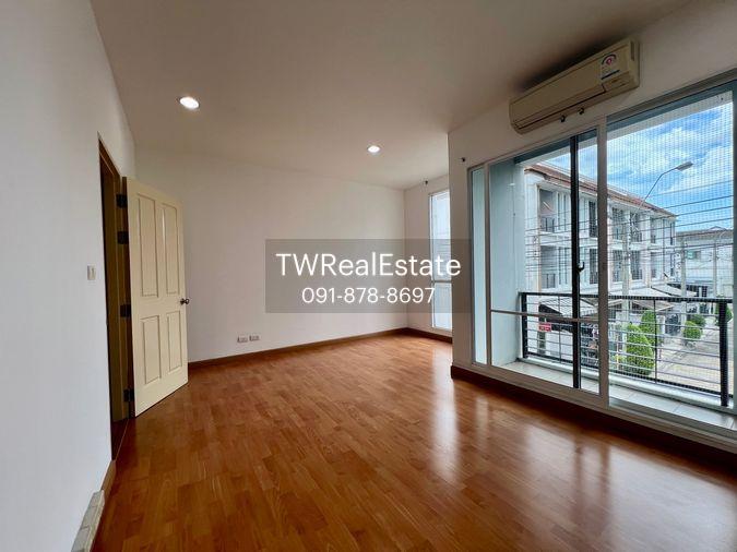 รูป ขายด่วน! ทาวน์โฮม 3 ชั้น (หลังมุม) โครงการบ้านกลางเมือง S-Sense ศรีนครินทร์ บ้านเปล่า พร้อมให้คุณตกแต่งตามสไตล์ที่ชอบ บนทำเลศักยภาพ - รูปที่ 13/25
