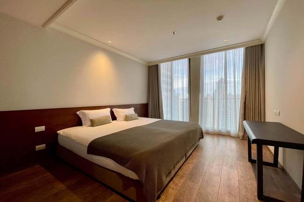 รูป 🔥 สำหรับเช่า !! ทำเลทอง, ชั้นสูง 39++, วิวเมือง!!🔥Code C20221209827........Noble Ploenchit, 3 ห้องนอน Duplex, 3 ห้องน้ำ, แต่งครบ, พร้อมเข้าอยู่ 📣📣 - รูปที่ 9/22