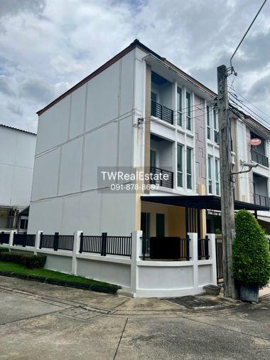 รูป ขายด่วน! ทาวน์โฮม 3 ชั้น (หลังมุม) โครงการบ้านกลางเมือง S-Sense ศรีนครินทร์ บ้านเปล่า พร้อมให้คุณตกแต่งตามสไตล์ที่ชอบ บนทำเลศักยภาพ - รูปที่ 24/25