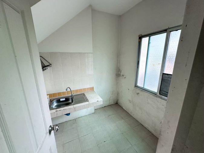 picture Baan Klang Muang Urbanion Rama9 - Wongwaen - 5/16