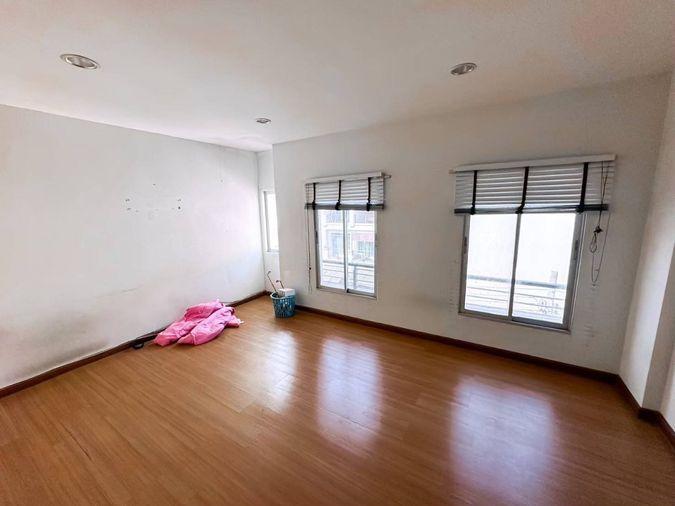 picture Baan Klang Muang Urbanion Rama9 - Wongwaen - 14/16