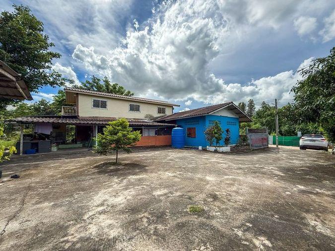 picture Beautiful plot of vacant land for sale with buildings in Suan Suea, Sriracha, Chonburi - 3/20