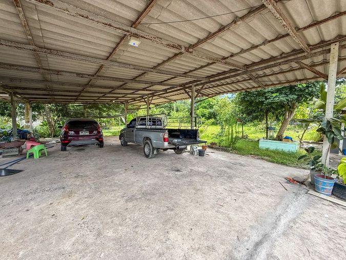 picture Beautiful plot of vacant land for sale with buildings in Suan Suea, Sriracha, Chonburi - 5/20