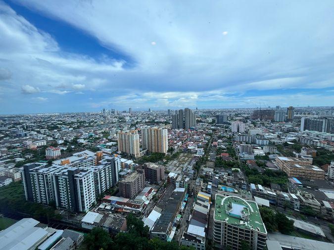 picture  Whizdom Essence 2bed 56sqm.  Line id: @pfagent - 16/17