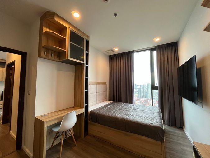 picture  Whizdom Essence 2bed 56sqm.  Line id: @pfagent - 9/17