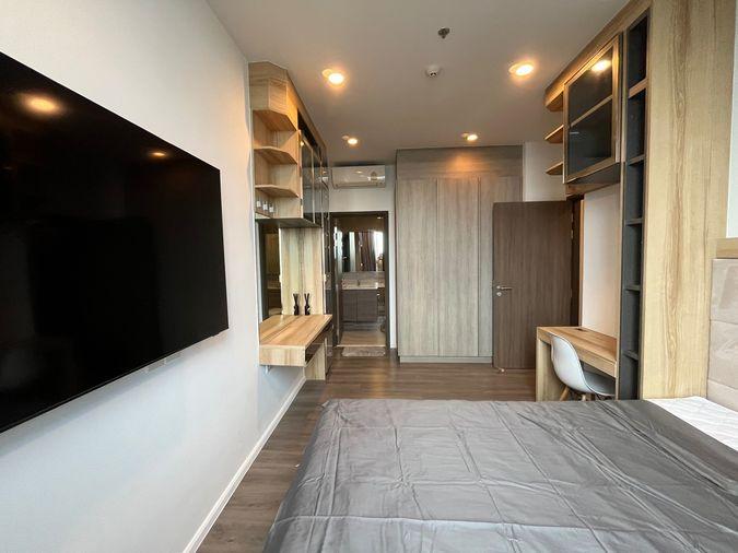 picture  Whizdom Essence 2bed 56sqm.  Line id: @pfagent - 12/17