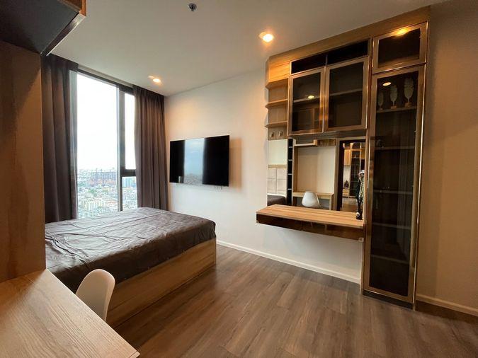 picture  Whizdom Essence 2bed 56sqm.  Line id: @pfagent - 11/17