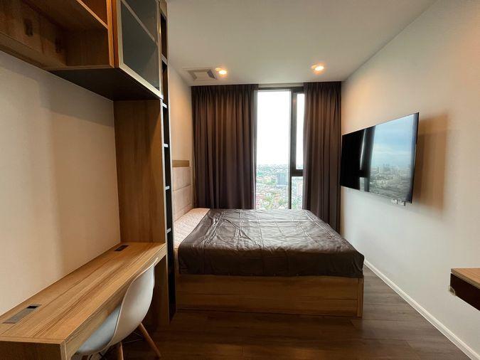 picture  Whizdom Essence 2bed 56sqm.  Line id: @pfagent - 8/17