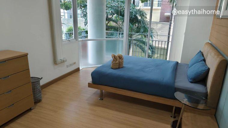 picture P-41361 Stunning City View! The Bangkok Thanon Sap - Near MRT Samyan - 30,000 THB Line Id: @easythaihome 085-592-2897 - 1/10