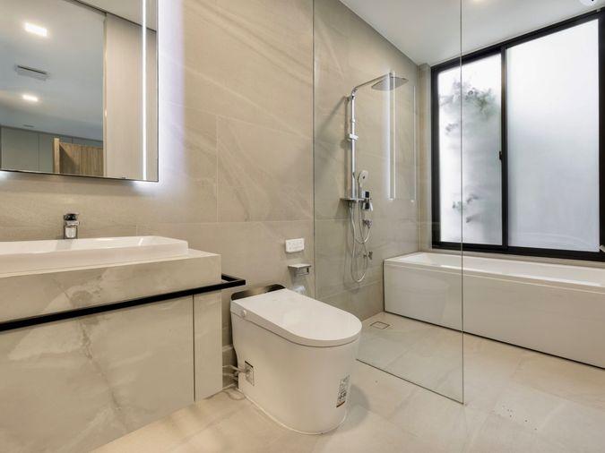 picture Luxury 3-Storey Detached Home with Private Elevator at VIVE New Krungthep Kreetha (Vive2) - 8/17