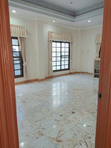 รูป 🏠 ขายบ้าน : Thananiwet (ธนานิเวศน์)   รหัสทรัพย์ | 📌 LNP-H556  - รูปที่ 4/32