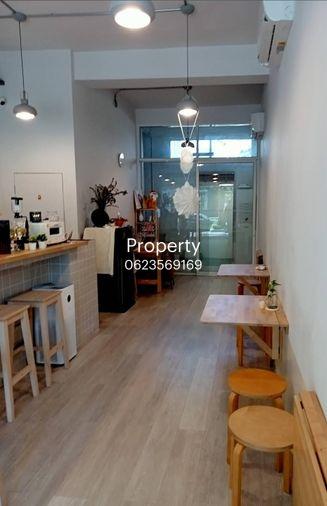 รูป อาคารพาณิชย์ ตึกแถว5ชั้น ติดถนน ตกแต่งสวย เดิมทำร้านกาแฟ ทำเลติดลาดหญ้า หน้าองค์การโทรศัพท์ ก่อน รพ.ธนบุรี เช่า50,000 สนใจ add line :paolin1 - รูปที่ 5/9
