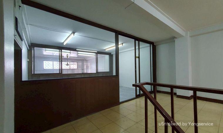 รูป Call : 096-995-9516 อาคารพาณิชย์ 4 ชั้นครึ่ง ตลาดมีนบุรี ซอยสีหบุรานุกิจ 11 MRT ตลาดมีนบุรี หน้าซอย (Renovate ใหม่) - รูปที่ 5/13